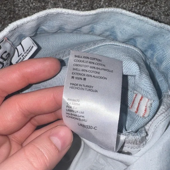 Urban Outfitters BDG Light Wash High Rise Baggy Jeans - Picture 5 of 7